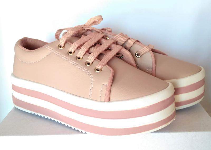 tênis rosa alto
