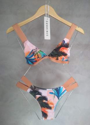 Biquíni may top calcinha tanga tiras nude tendência verão 2020