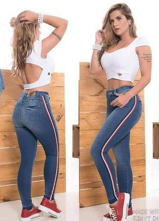 Calça jeans listra lateral feminina com lycra