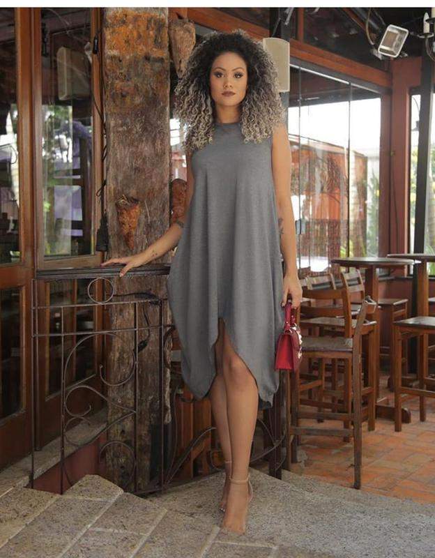 Sarah Santos Vestido mullet gris claro look casual Moda Vestidos Vestidos mullet 