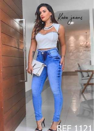 Calça jeans feminina  skiny azul claro