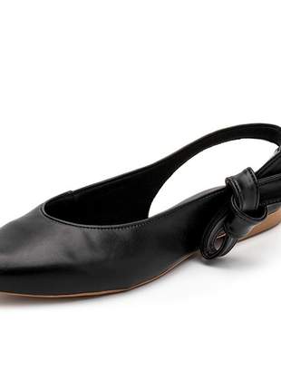 Sapato scarpin bico fino sola rasteira preto fivela laço