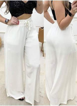 pantalona branca com cropped