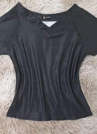 Blusa blusinha feminina preta decote v confort moda modesta