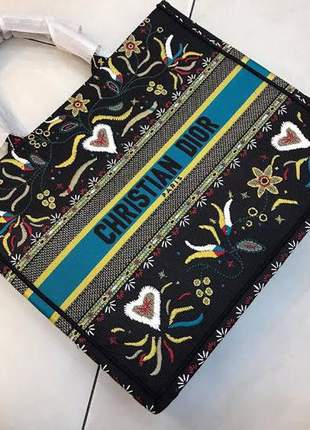 Bolsa italiana book tote em tecido bordado