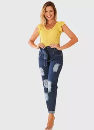 Calça jeans feminina mom destroyed