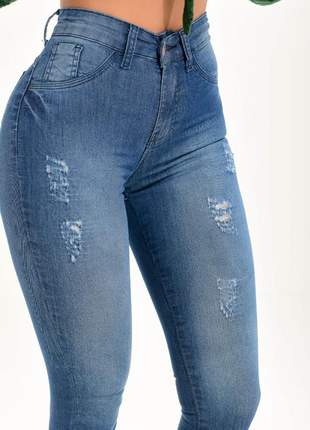 Calça jeans feminina skinny com lycra desfiada destroyed destmoda