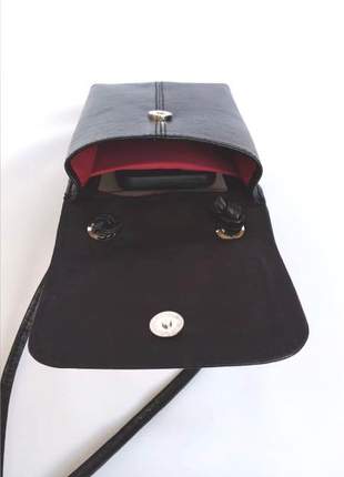 Bolsa em couro legítimo com alça transversal e porta celular modelo 21751