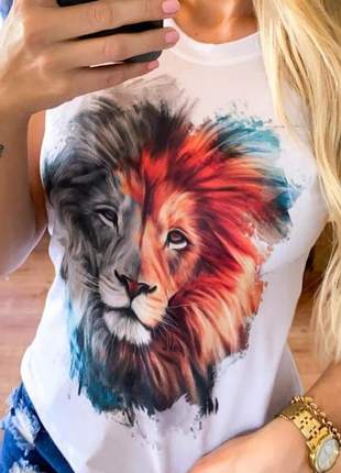 T-shirt leão colorido