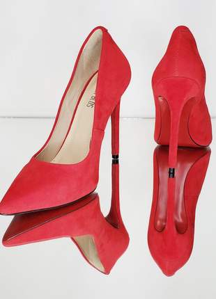Sapato em camurça vermelha scarpin bico fino fosco com sola vermelha e salto alto 12 cm