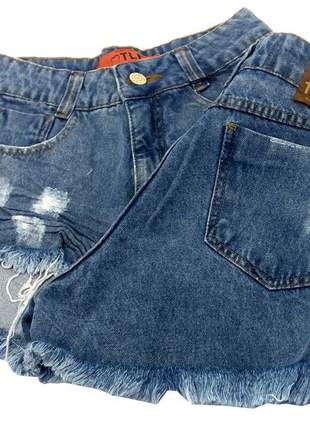 short jeans curto desfiado