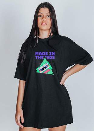 Camiseta feminina oversized made in the 90s