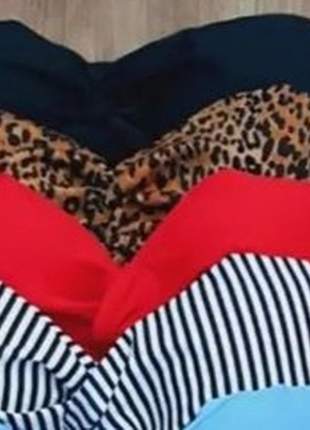 Top cropped blusa blusinha t-shirt feminina ombro de fora