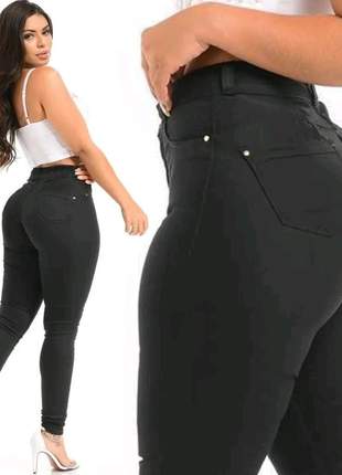 Calça jeans skinny preto empina bumbum sem rasgo