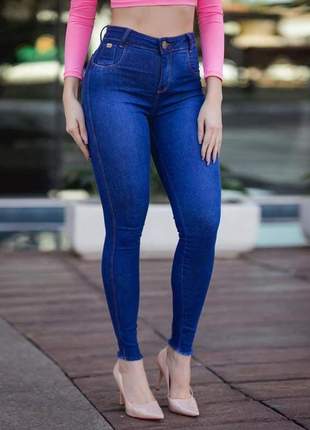 Calça jeans feminina hot pants