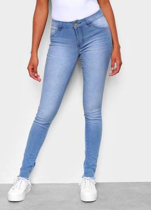 Calça jeans feminina hot pants
