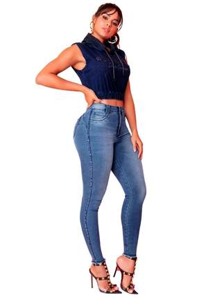 Calça jeans feminina justa efeito empina bumbum e strass 61335