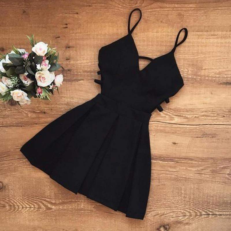 vestido preto curto rodado para festa