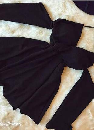 vestido preto rodadinho