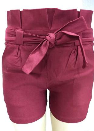 Shorts bengaline, com cinto laço, fechamento com ziper