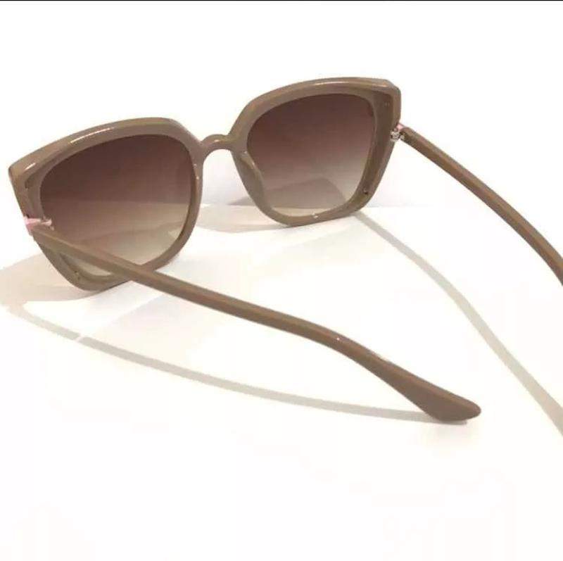 Óculos de sol feminino grande quadrado oluxo chic - R$ 155 