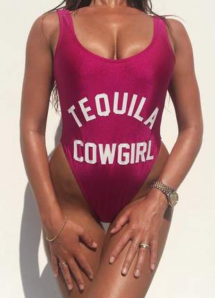 Maiô básico decote costas frase tequila cowgirl proteção uv50+