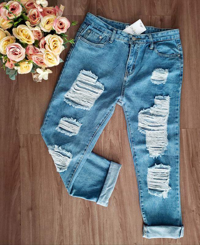 calça jeans mom destroyed
